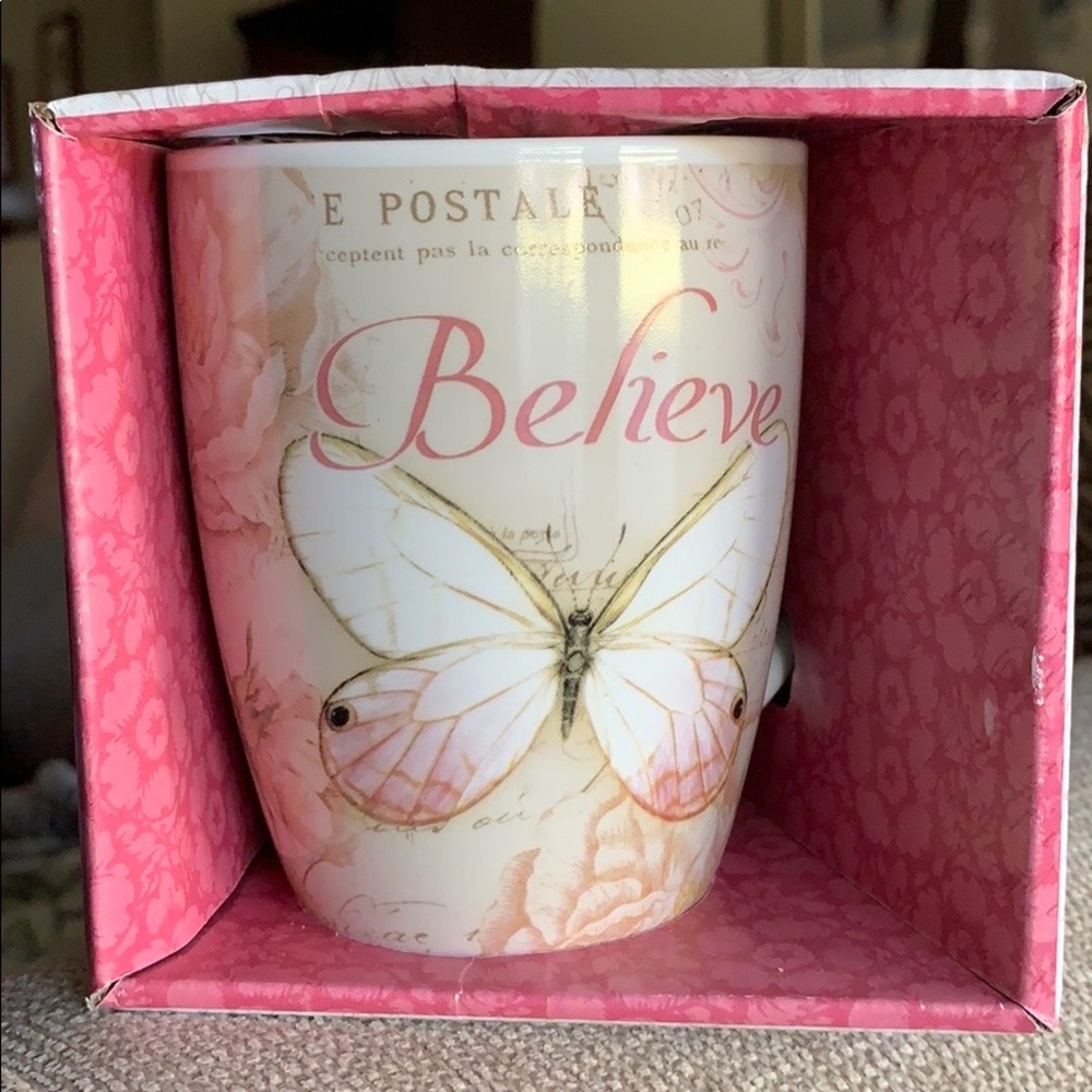 NIB Beautiful & Inspirational “Believe” Mug